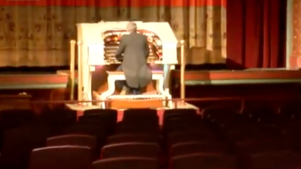 The Heights Theater fell into disrepair in the late 1990s. Now it's turning 100. — WCCO / CBS Minnesota, Prior Lake Arts news