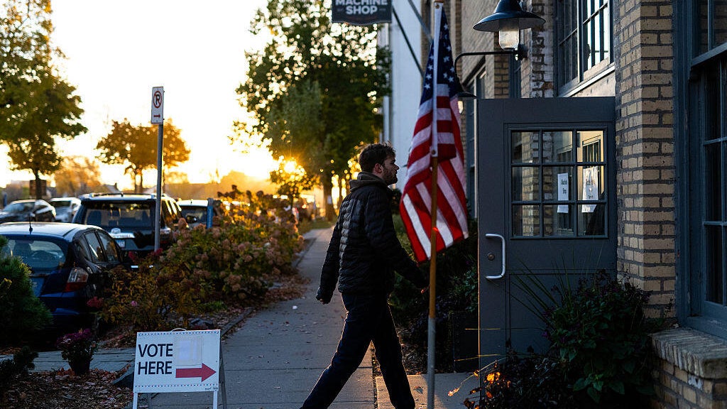 Early in-person voting kicks off in Minnesota: Here's what to know — WCCO / CBS Minnesota, Prior Lake Community news