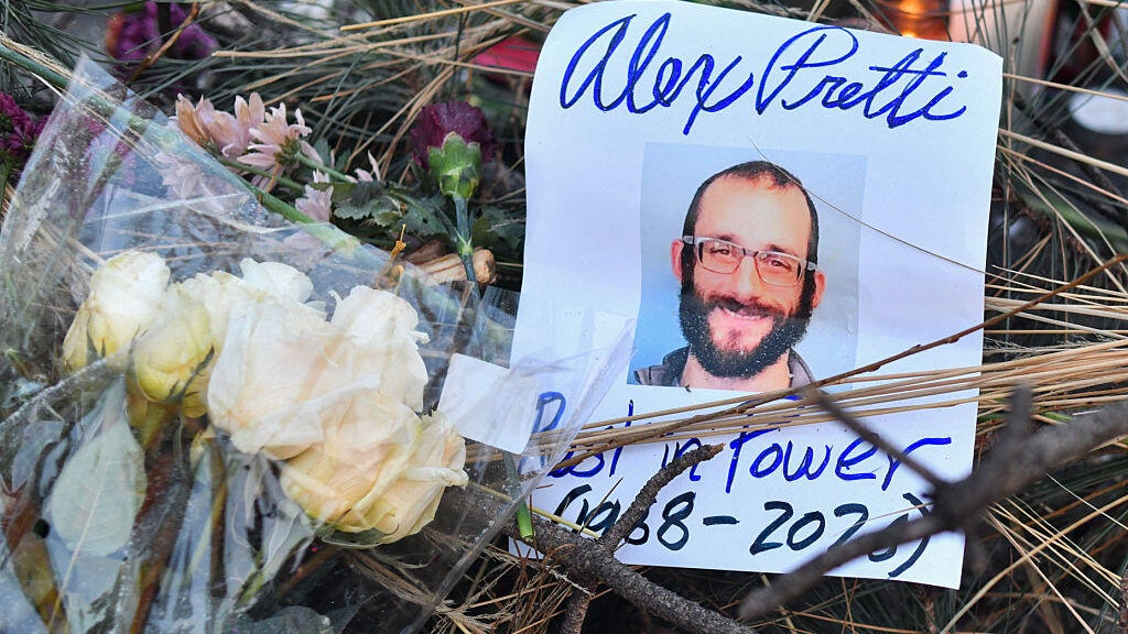 Alex Pretti's parents to hold first press conference since his killing by Border Patrol agents — Prior Lake Health news