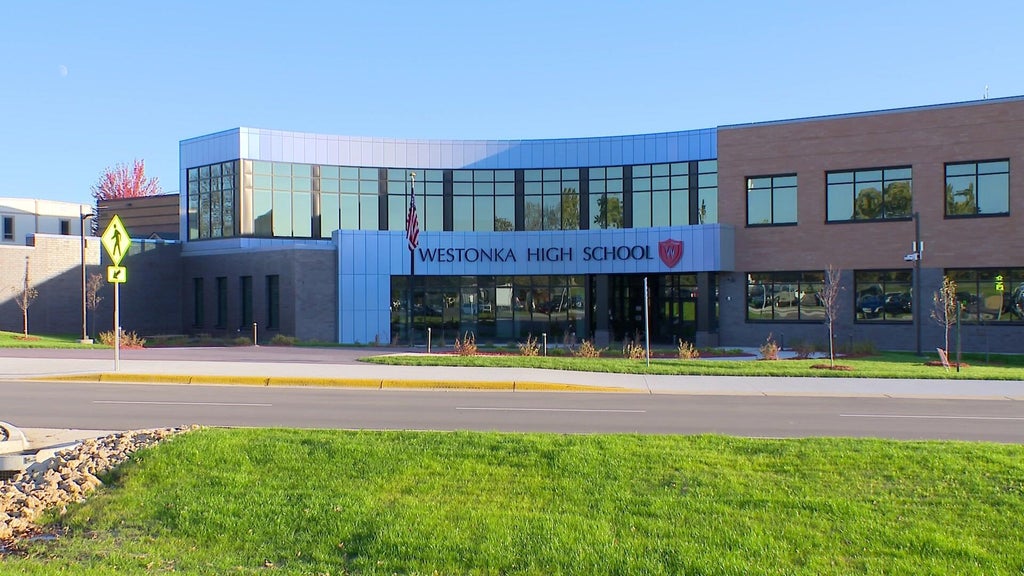 Westonka schools develop AI policymaking group to prepare for evolving technology — WCCO / CBS Minnesota, Prior Lake Technology news