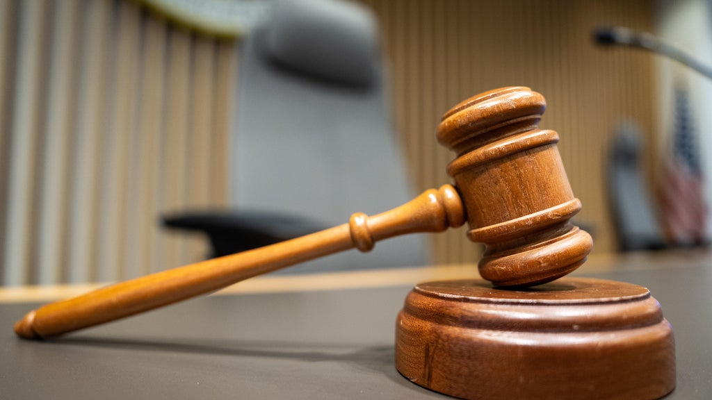Bloomington man who sexually assaulted 16-year-old girl sentenced to 4 years in prison — WCCO / CBS Minnesota, Prior Lake Health news