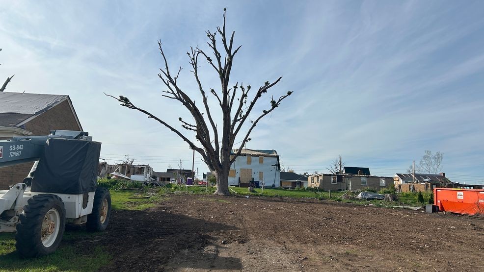 Repairing tornado-damaged homes could take years, local contractor says — Fox 11 Green Bay Local