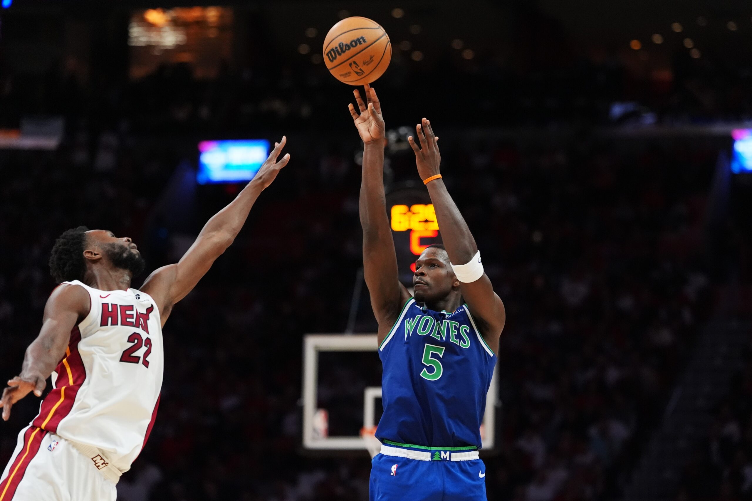 Anthony Edwards scores 45, Wolves roll past Heat 131-106 to spoil Giannis’ opener — KSTP 5, Prior Lake Business news