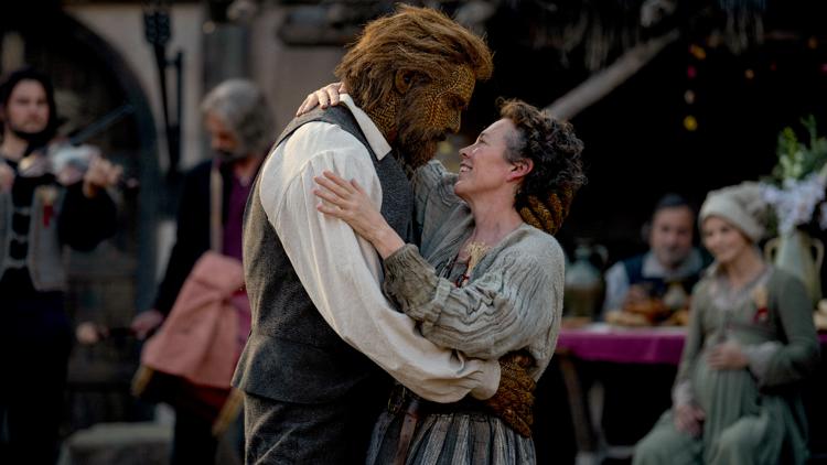 Oscar winner Olivia Colman, Emmy winner Alexander Skarsgård preview unconventional romance 'Wicker' — KARE 11 Entertainment, Prior Lake Arts news