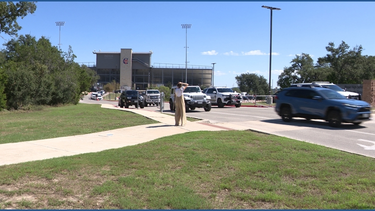 Parents rush to Pieper High School during lockdown; two teens taken into custody — KENS 5 (San Antonio), Prior Lake Schools news