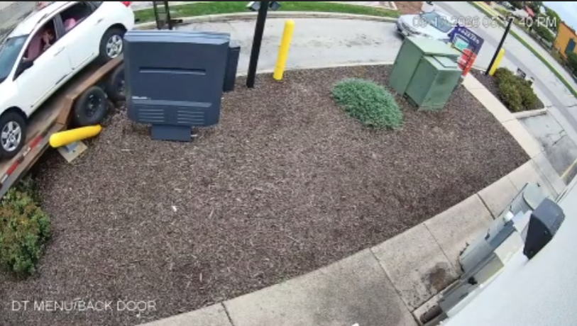 Watch: Driver towing vehicle crashes in Taco Bell drive-thru — FOX 9, Prior Lake Community news