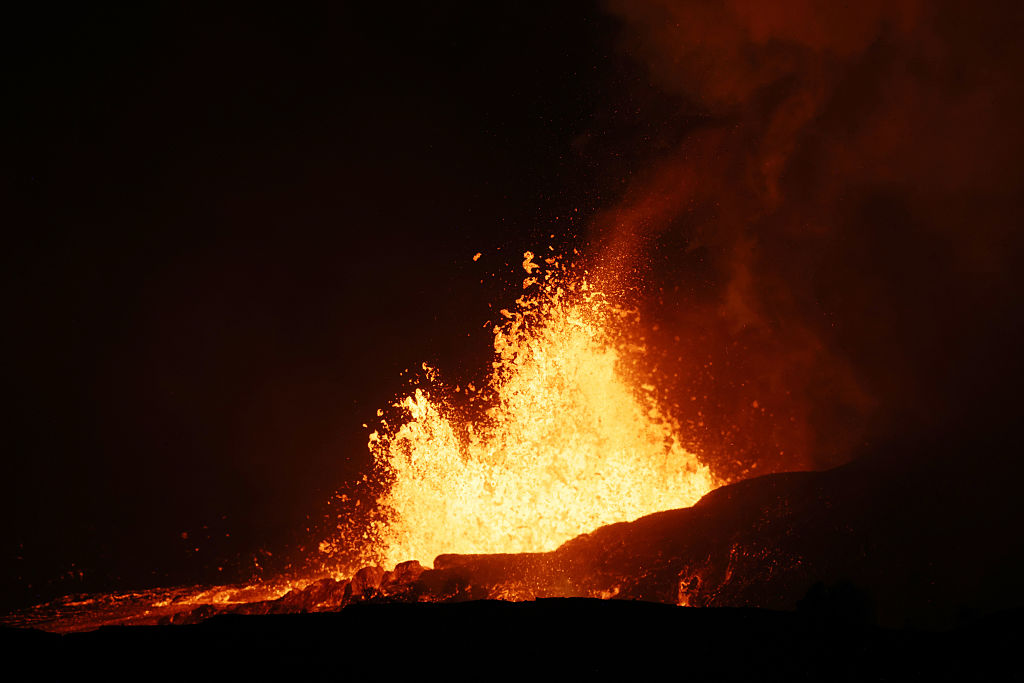 Kīlauea volcano activity prompts trail closures at popular Hawaii national park — FOX 9, Prior Lake Schools news
